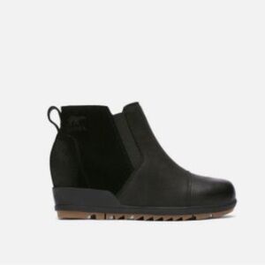 Sorel women's evie pull on suede bootie